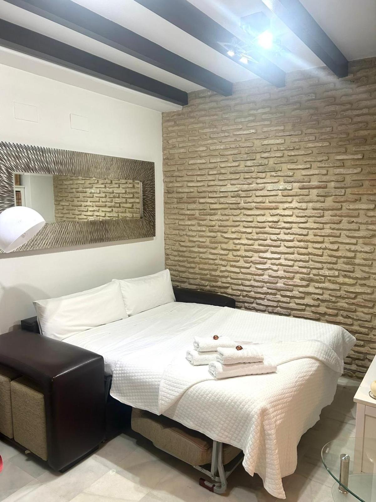 Triana Apartment Sevilla Екстер'єр фото